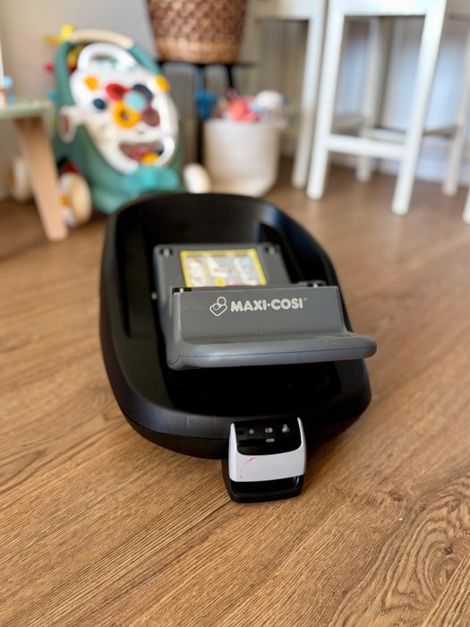 Fotelik samochodowy Maxi Cosi CabrioFix + baza Family Fix