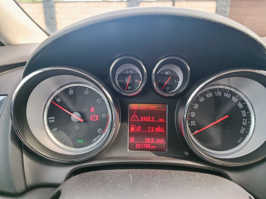 Opel Astra J 1,6л дизель 2014р. Не бита!