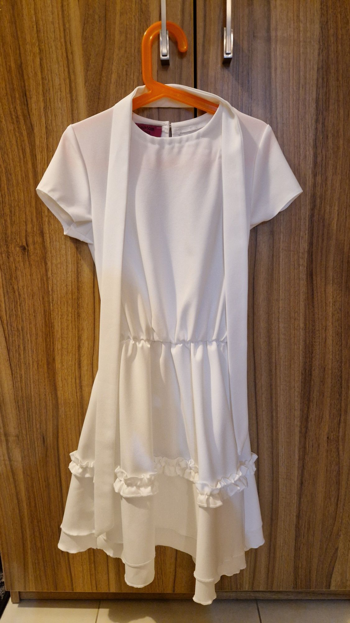 Biała sukienka r.140 komunia