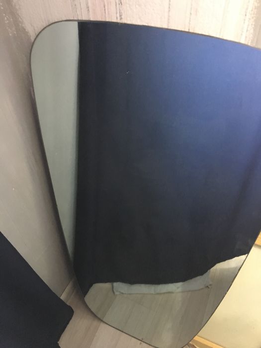 Шикарное новое зеркало.(мебель для гостиной )