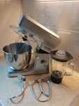 Robot planetarny Ariete z mixerem do smoothie