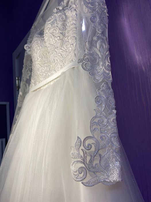 Сукня весільна вживана