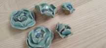 Ceramiczne kwiaty 5 bukiet ozdoba do ogrodu lub donicy niebieskie