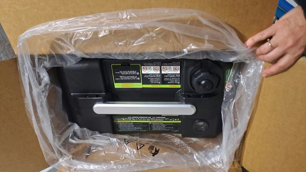 Новий тихий інверторний бензиновий електрогенератор FGEINV2200M