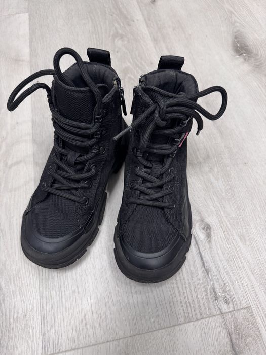 Черевики бренду zara для дівчинки