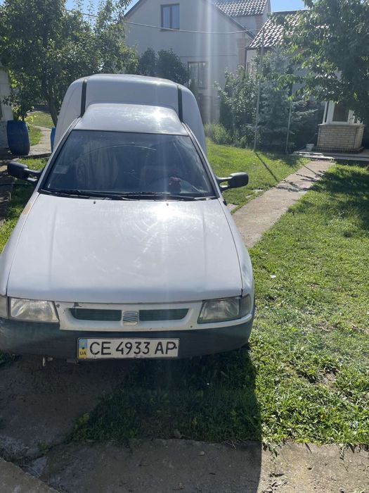 Продаю Seat Inka 2002