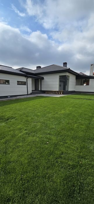 Дом в Червоном Хуторе, керамоблок, 135 м2, 6 соток, рассрочка 18 мес.