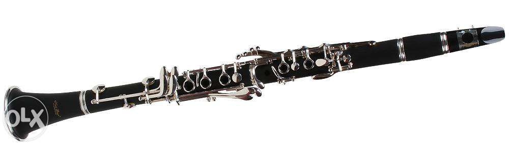 Clarinete preto novo de marca Karl Glaser