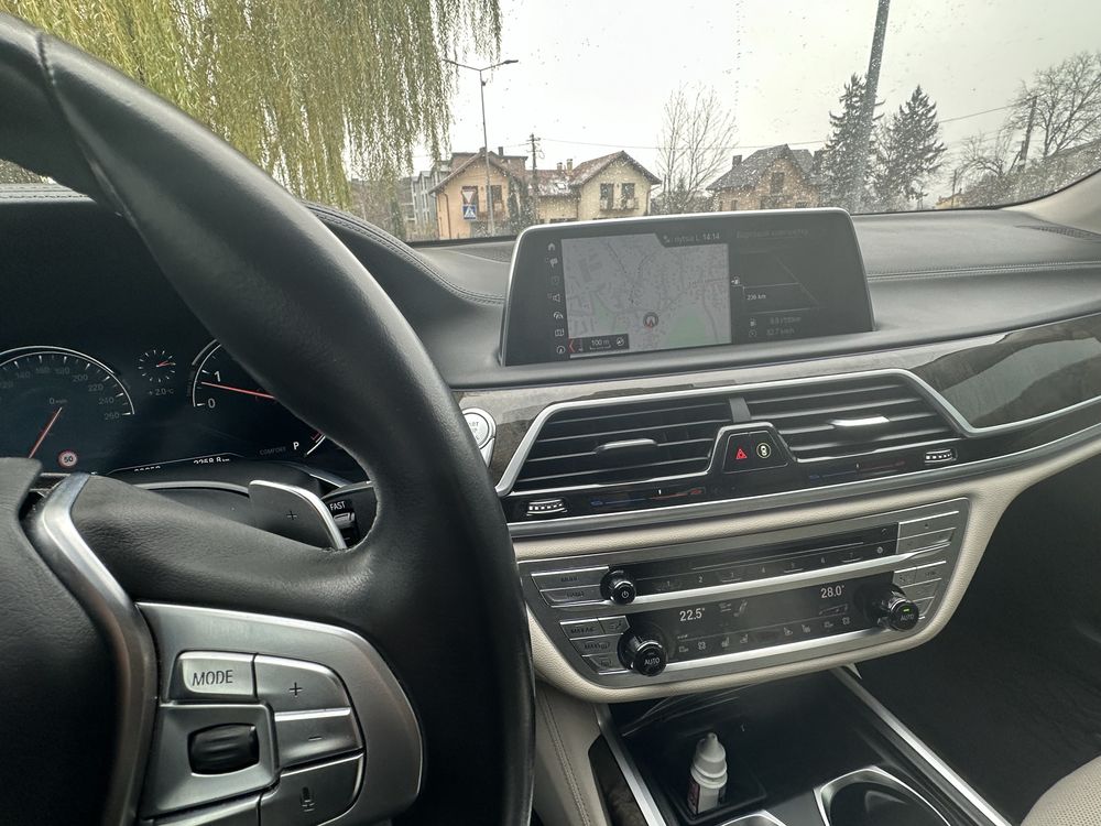 Bmw 740 g12 2018