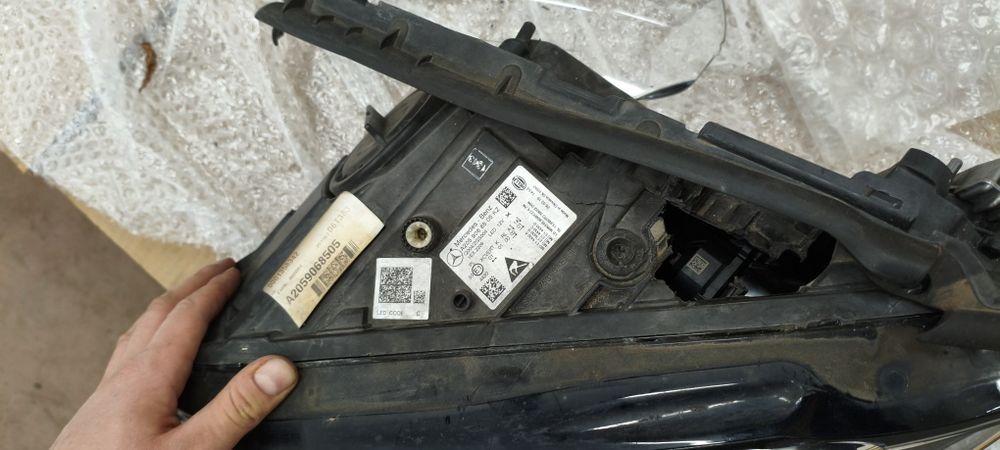 Lampa multibeam LED Mercedes Benz w205 lewa uszkodzona