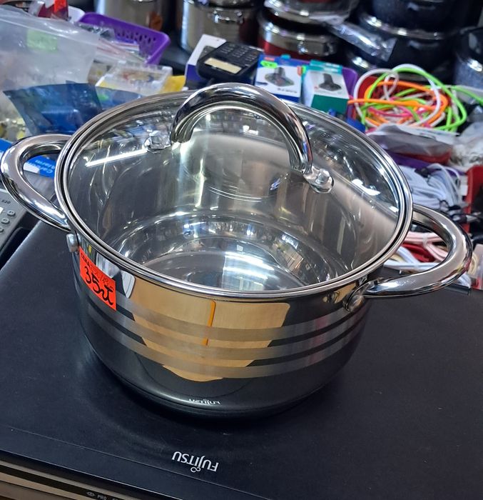 Garnek z pokrywką ze stali nierdzewnej 2,5l 18cm