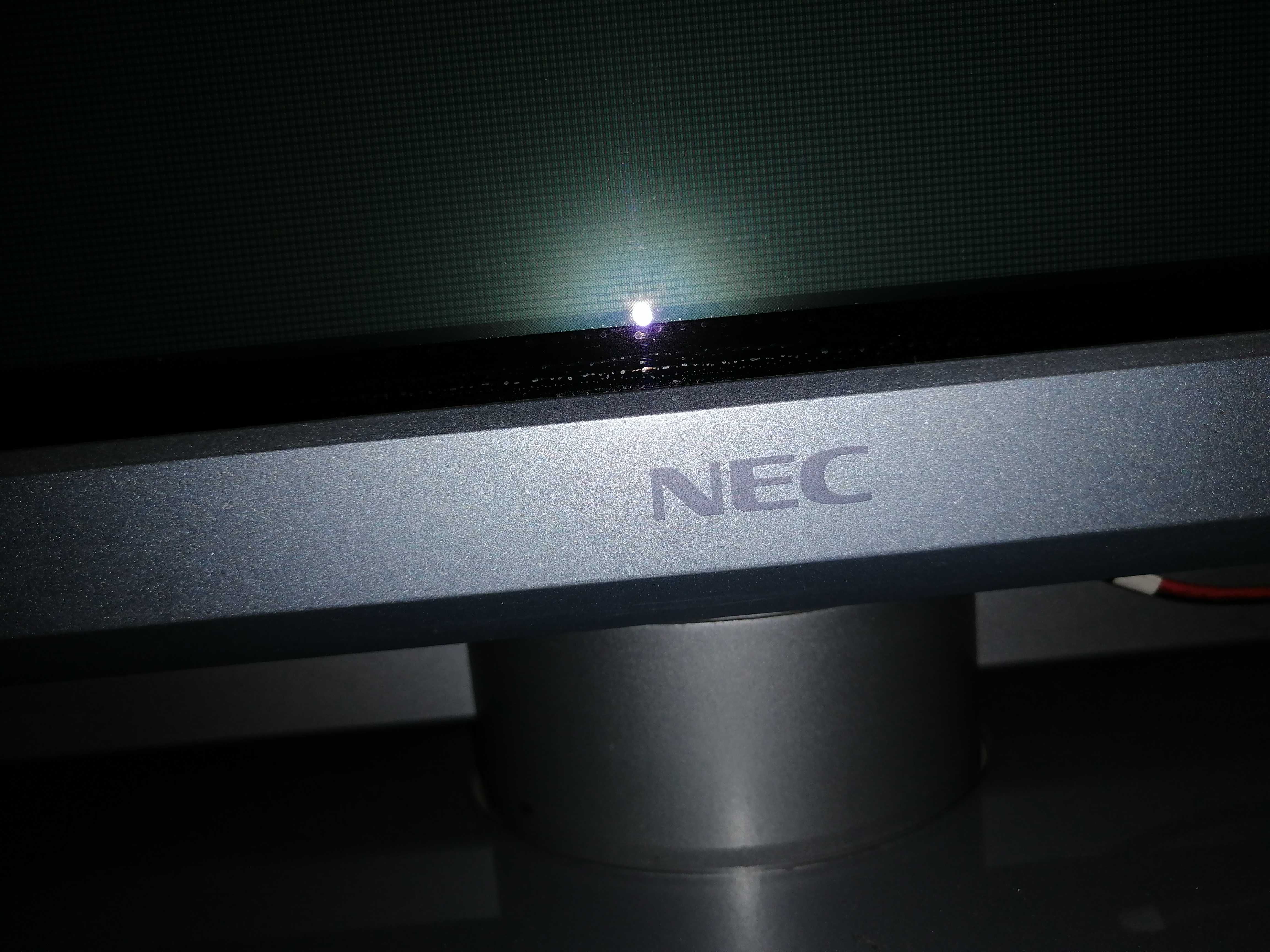 Телевизор  NEC  PLASMA  PX-42VR5W