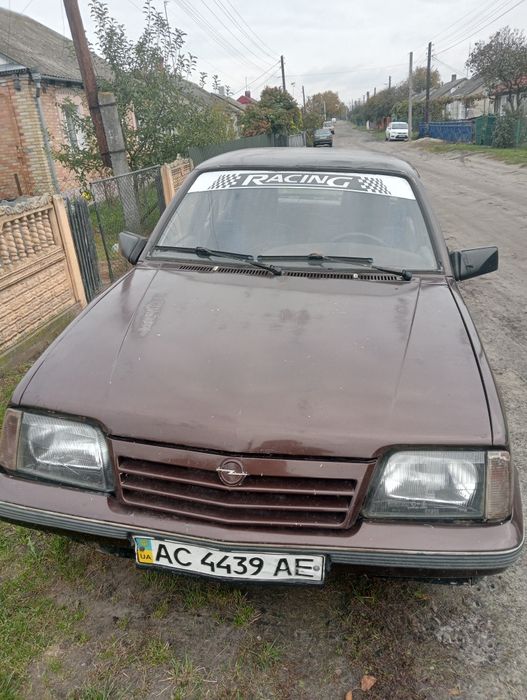 Продам 2 опеля аскони