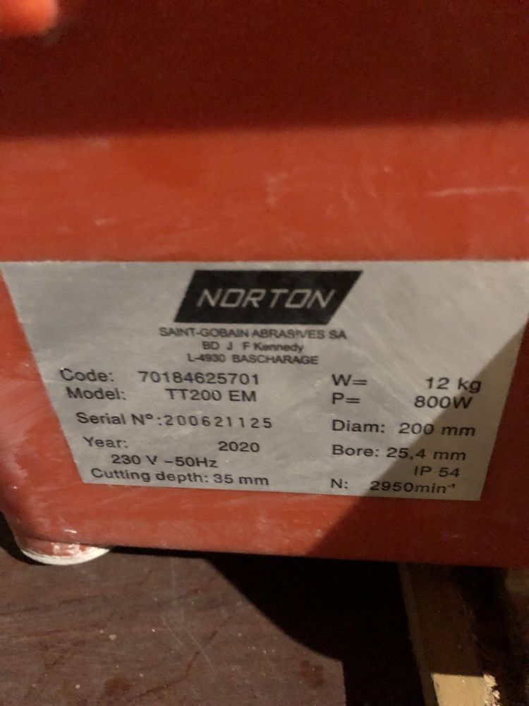 Плиткоріз Norton Clipper TT200EM