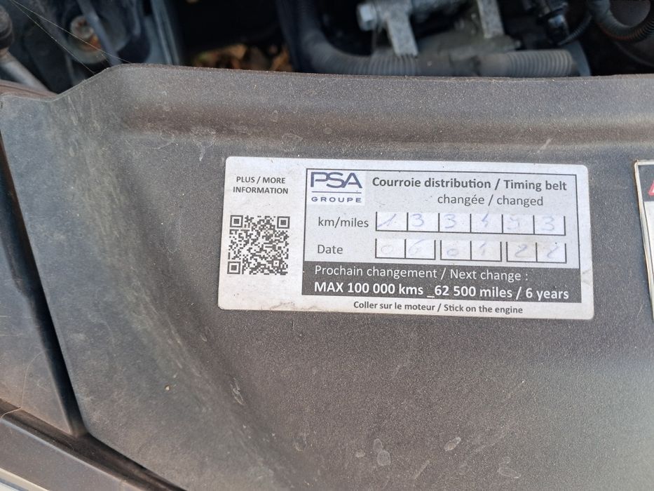 Peugeot 208 muito bom estato.