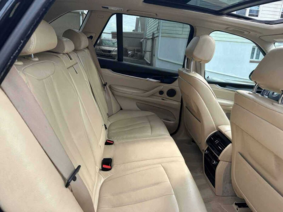 BMW X5 xDrive35i      2014