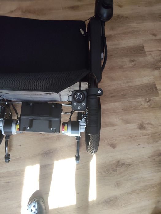 Sprzedam elektryczny wózek inwalidzki firmy Timago POWER-TIM