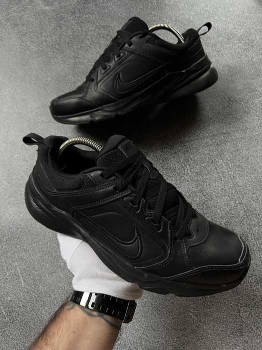 Чоловічі чорні шкіряні повсякденні кросівки Nike оригінал