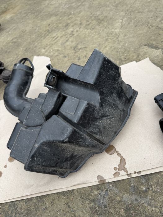 3M51-9F763 r8 корпус фільтра форд