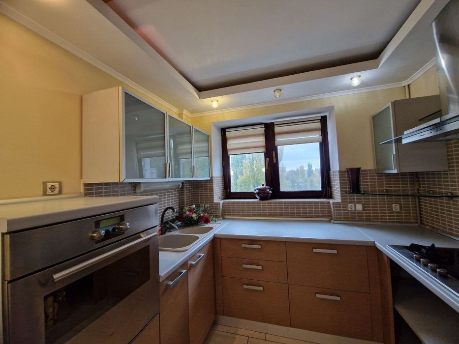 3 комнатная квартира Таирова Королева/Панорама Рынок киевский ГАЗ