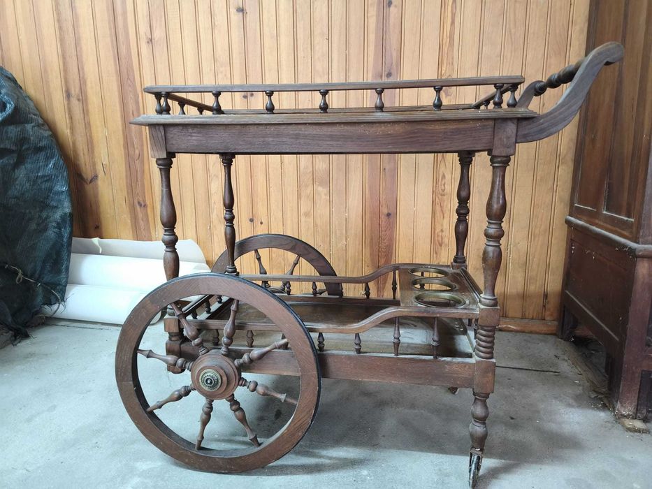 Carrinho de Chá Vintage em Madeira – Para Restauro