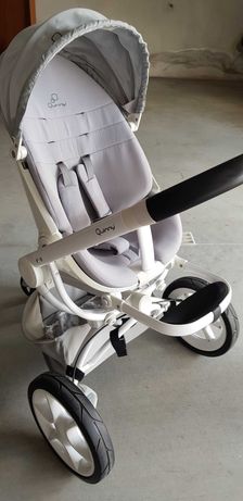 Carrinho Quinny mood com oferta cadeira auto bebé car