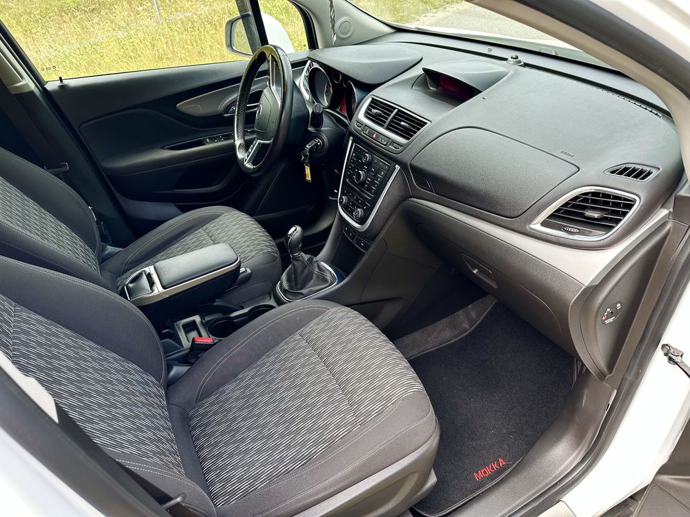 Śliczna Mokka 1,4 T naped 4x4  biala perla zobacz tylko 142 tys
