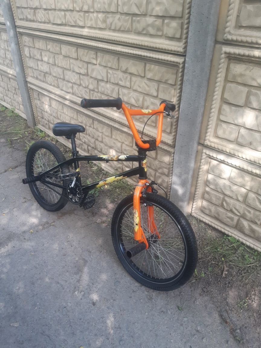 Велосипед BMX в отличном состоянии