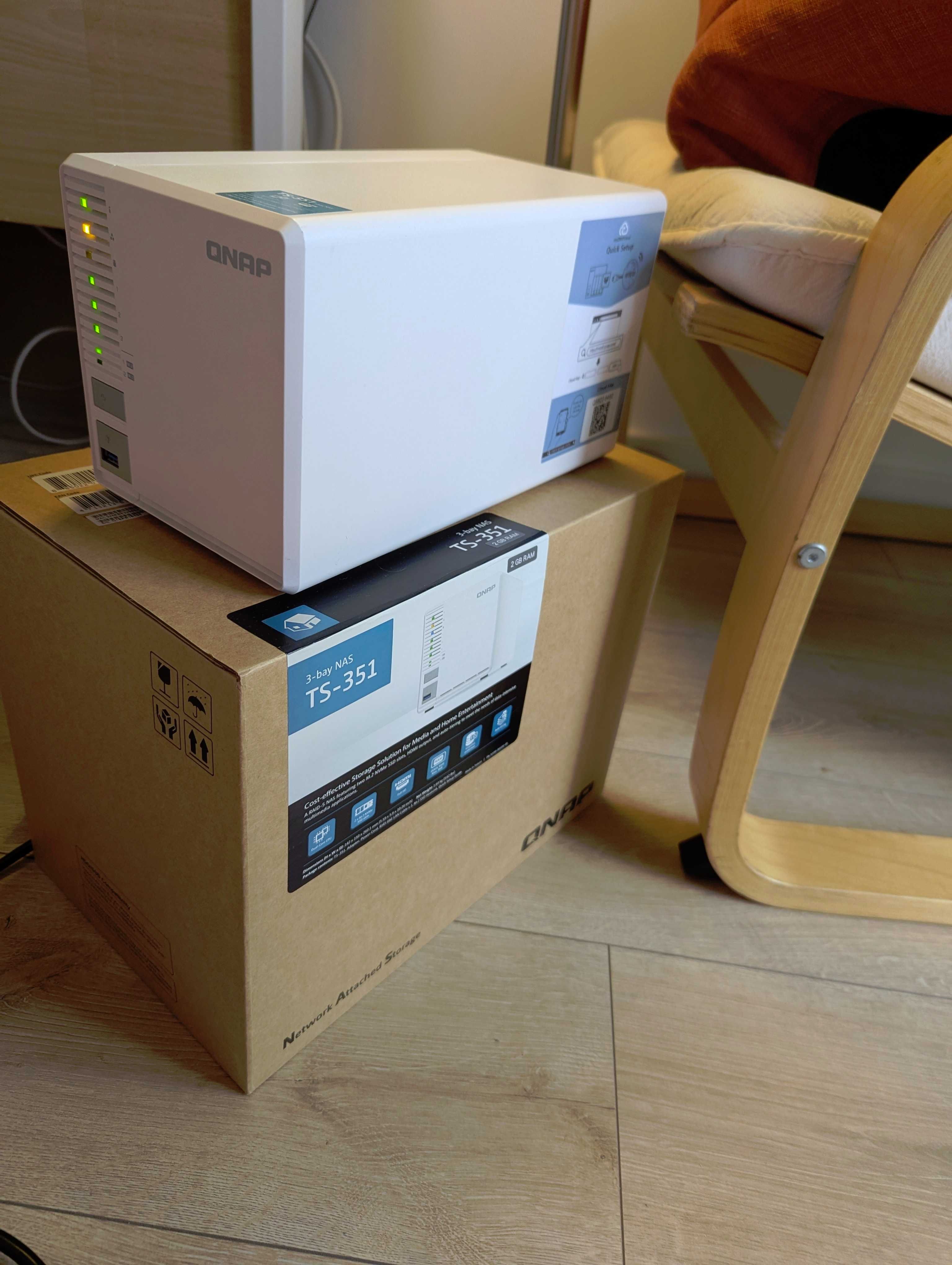QNAP TS-351, 4GB, 3x HDD, 2x SSD, NAS