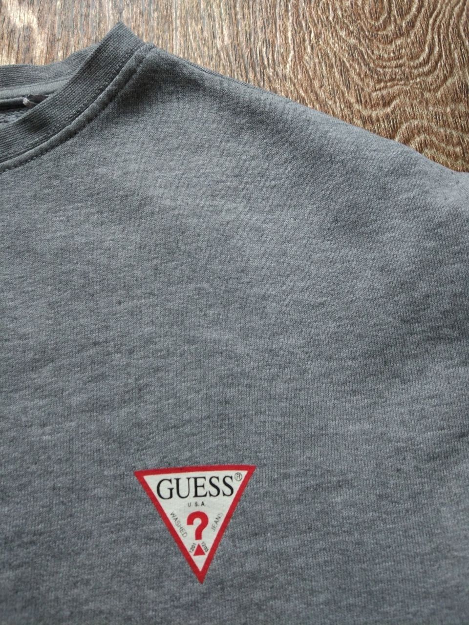 Серый женский свитшот худи футболка Guess размер S-M