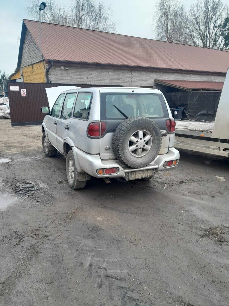 Двері карти ручки замки nissan terrano нісан террано