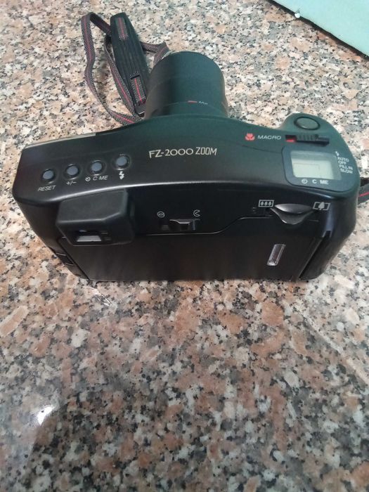 Máquina fotográfica analógica Fujy 2000 FZ