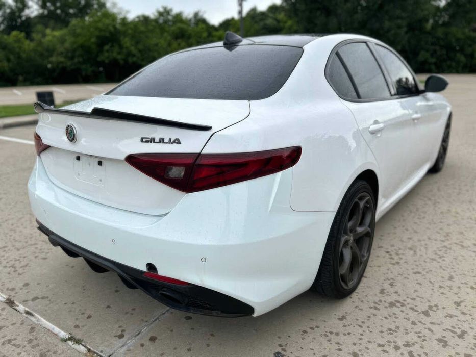 Alfa Romeo Giulia Ti      2019