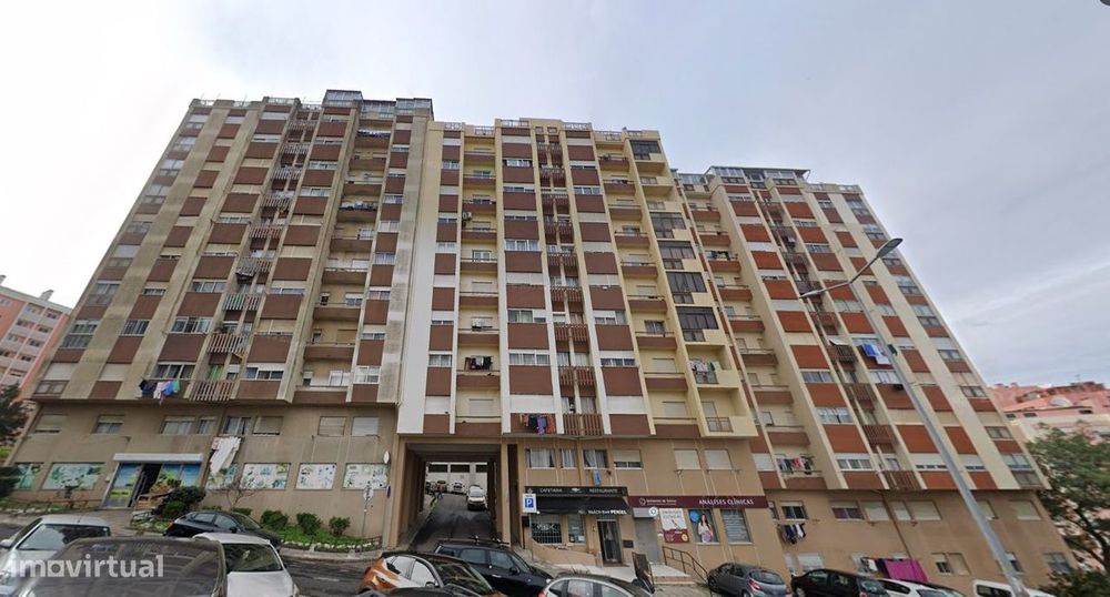 Oportunidade para adquirir este apartamento T2 com uma área de 77...