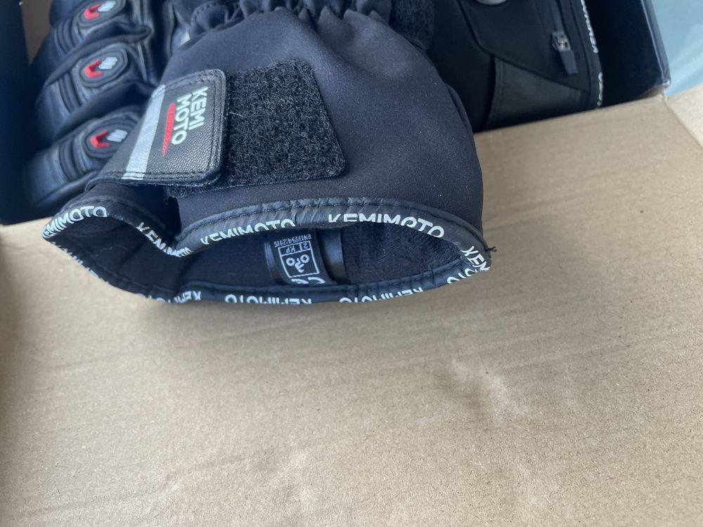 Luvas Moto Kemimoto com aquecimento.