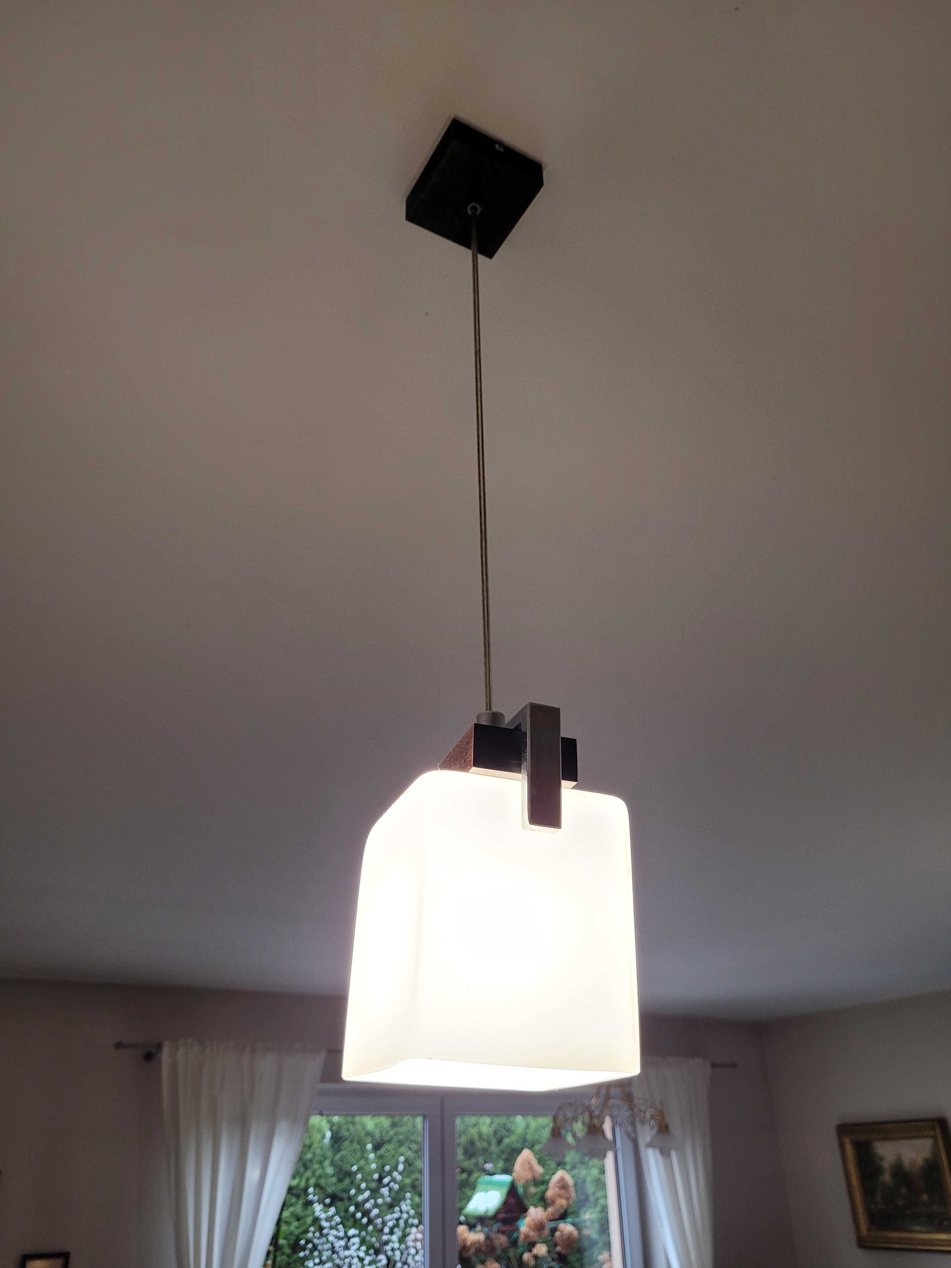 Lampy wiszące do salonu