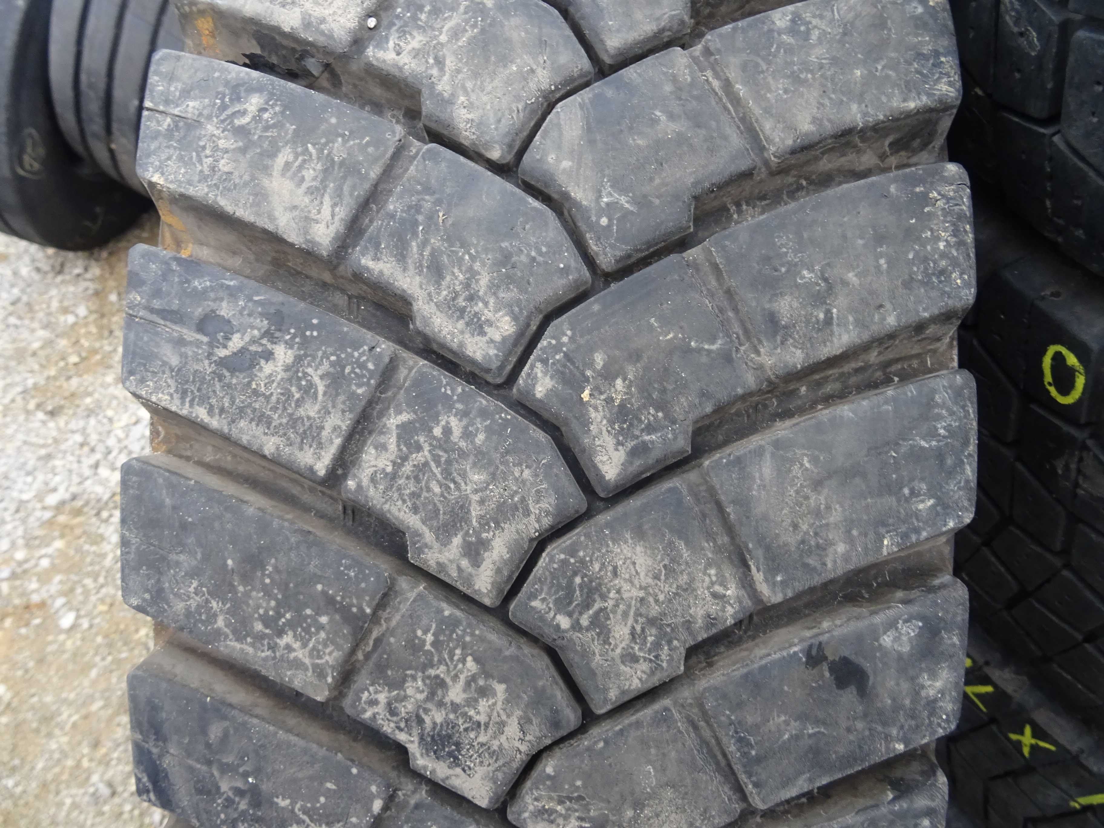 Opona 315/80R22.5 Bridgestone M-DRIVE 001 (800 netto)