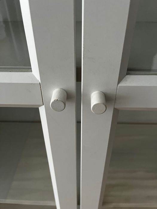 BILLY / OXBERG
Regał Biały ze szklanymi drzwiami Ikea