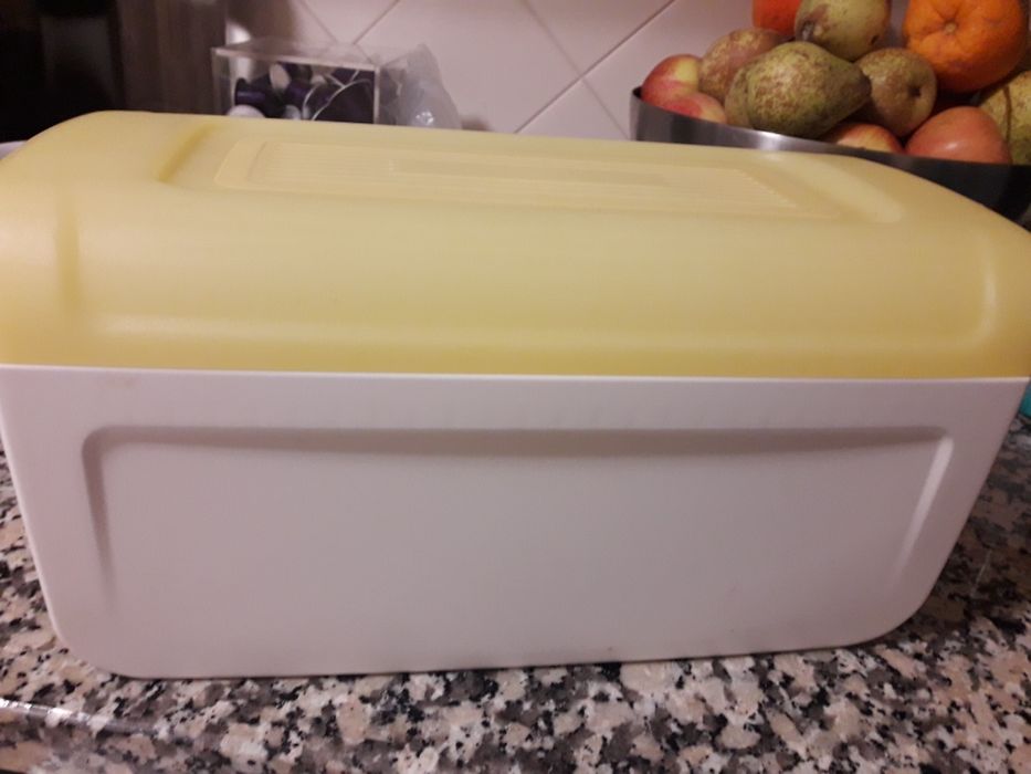 Caixa das tostas tupperware