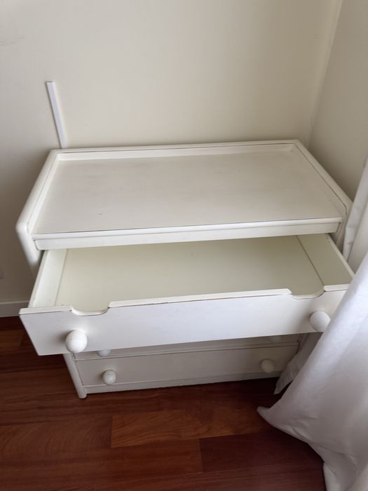 Comoda quarto com muda fraldas embutido