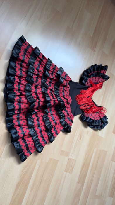 Śliczna sukienka hiszpanka rozmiar ok. 116cm