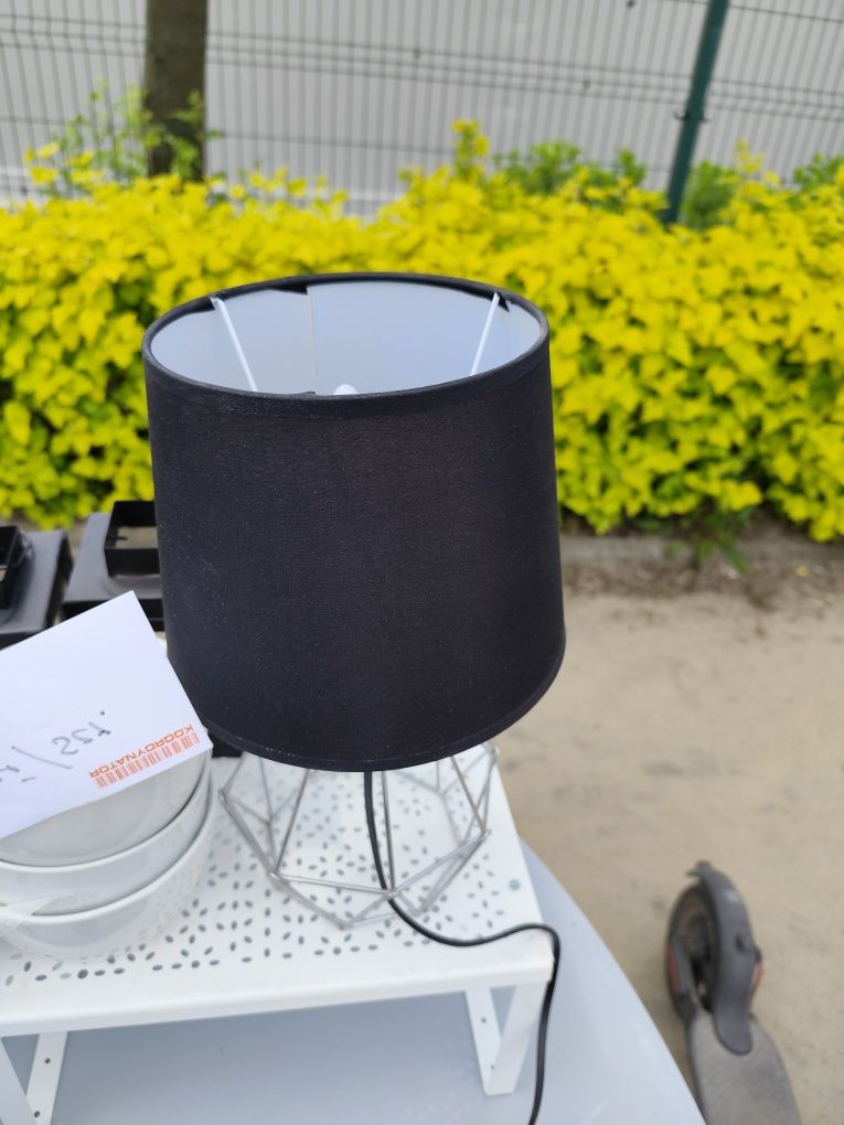 Lampa do sypialni nocna