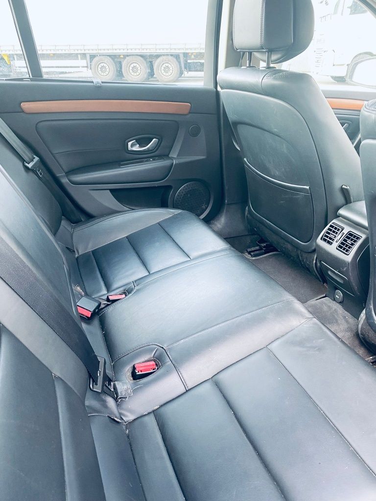 Renault Laguna III 2.0 140KM