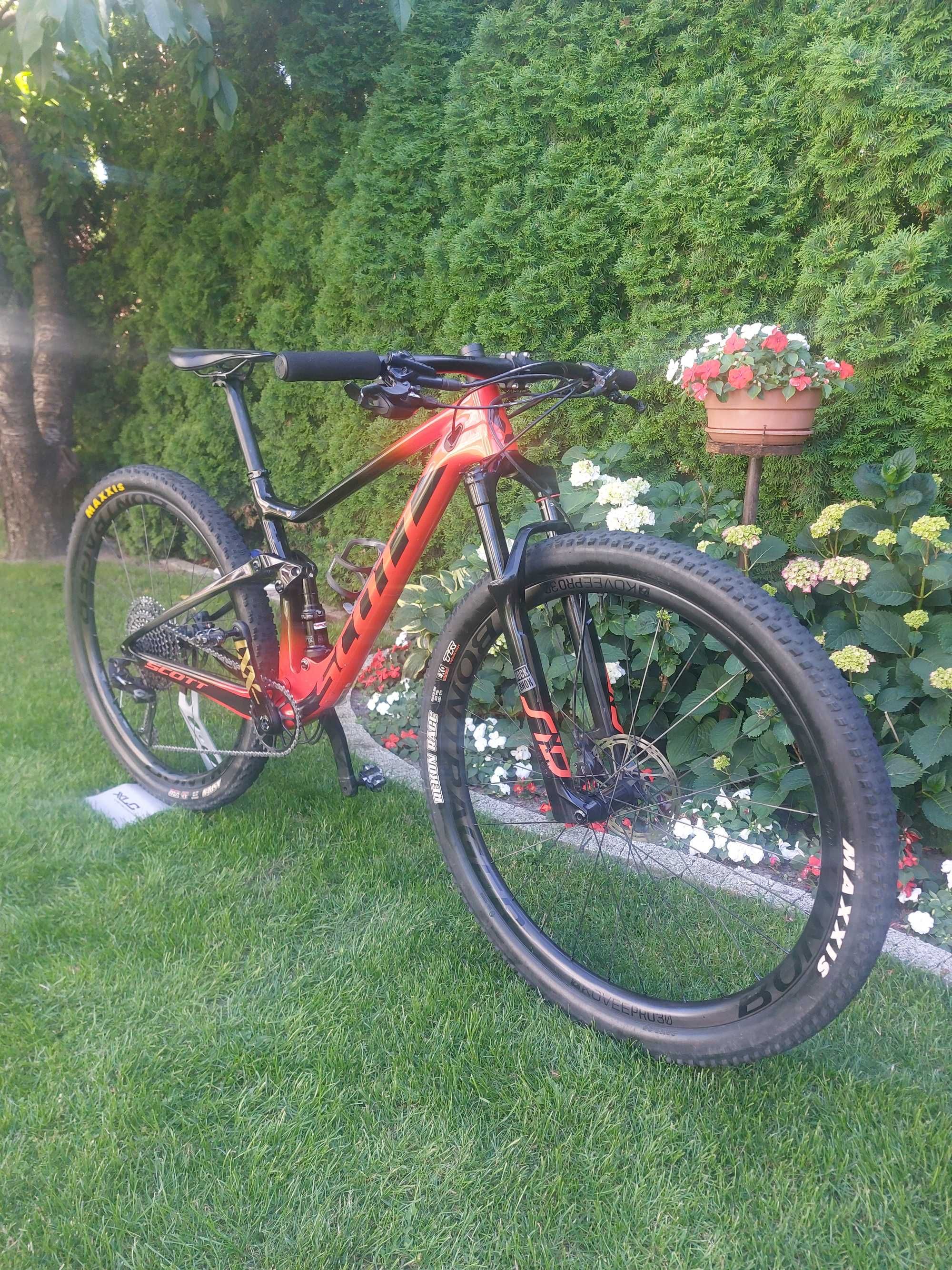 Scott spark Team issue M