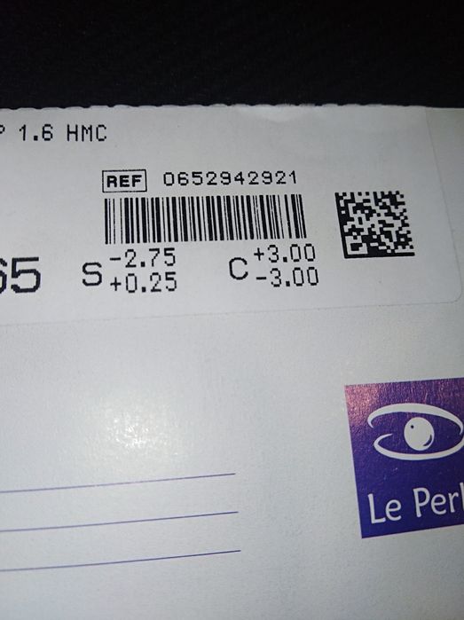 Італійські лінзи до окулярів (+0,25)(-2,5) (-3,0)(151°]