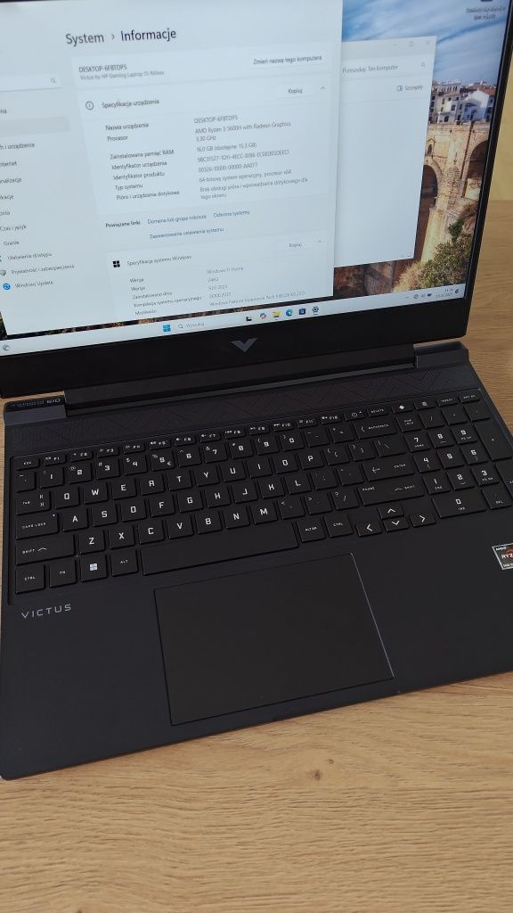 Laptop Gamingowy HP victus  15 , ryzen 5 5600, RTX 3050 super stan
