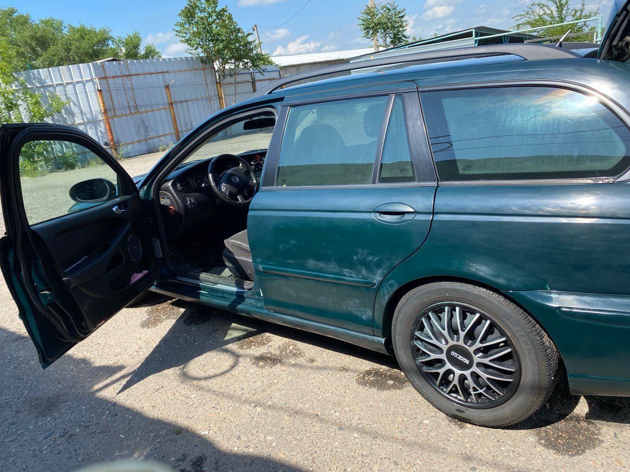 авто Jaguar x-type