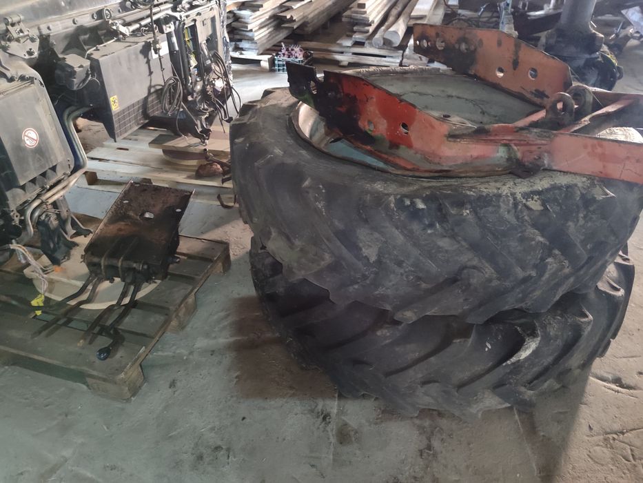 Навісне обладнання екскаватора ЮМЗ