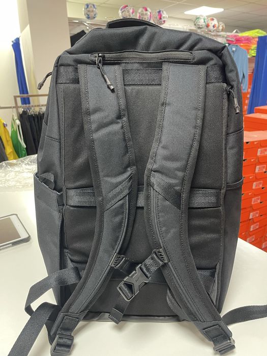 Рюкзак 27 л Nike Utility Speed Bkpk - 2.0 FN4106-010