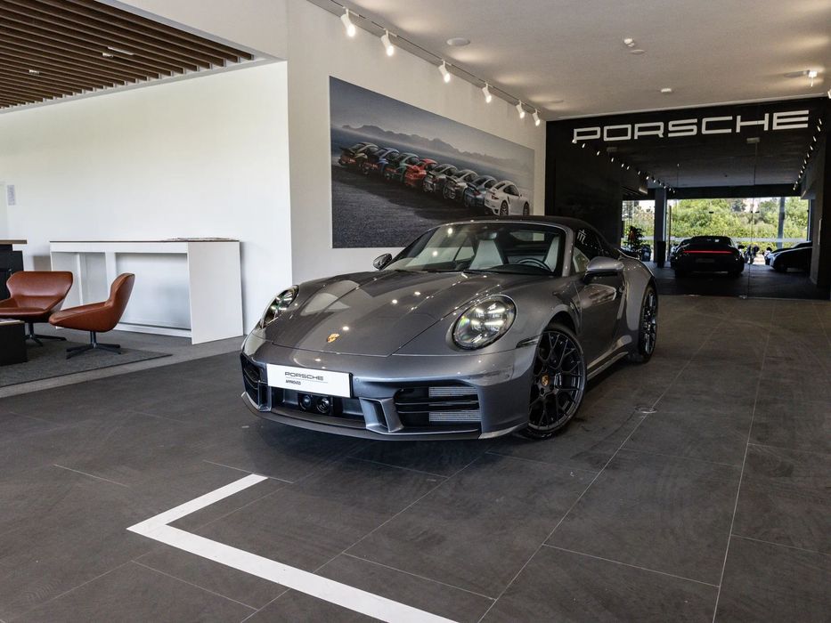 Porsche 911 (992) Carrera PDK